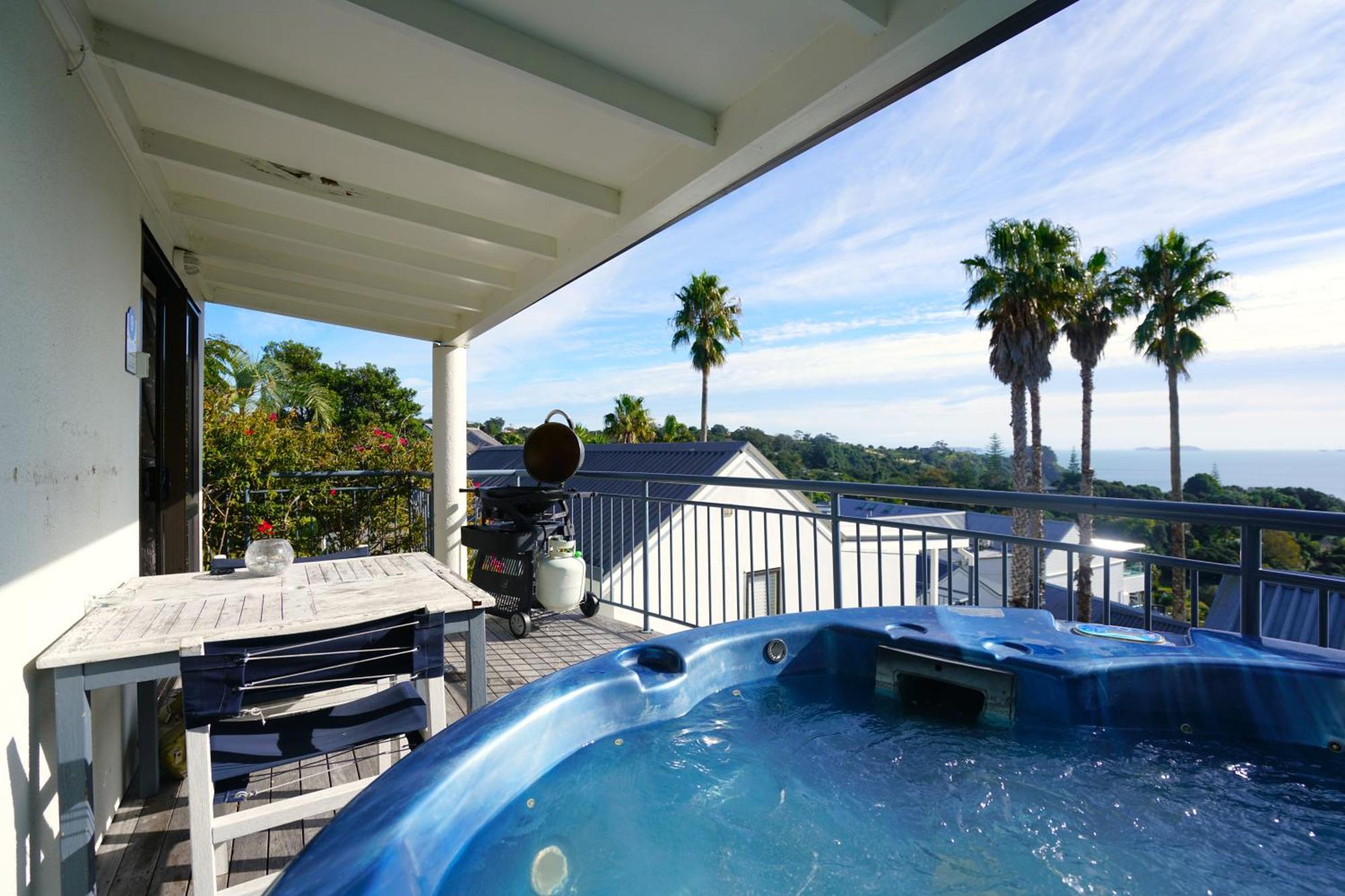 Palm Beach Cottage With Private Spa Pool Eksteriør bilde